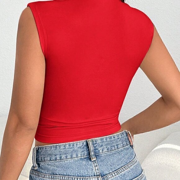 Red Casual Women's Solid Color Slim Fit Sleeveless Tank Top - Picture 3 of 5